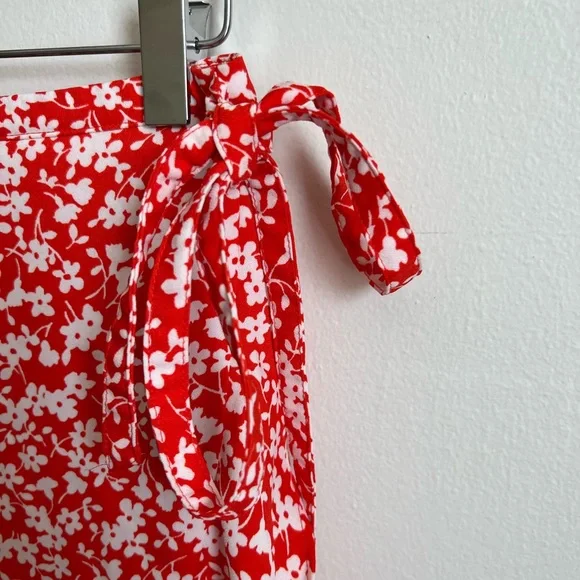 J. Crew Floral Skirt - Picture 2 of 4